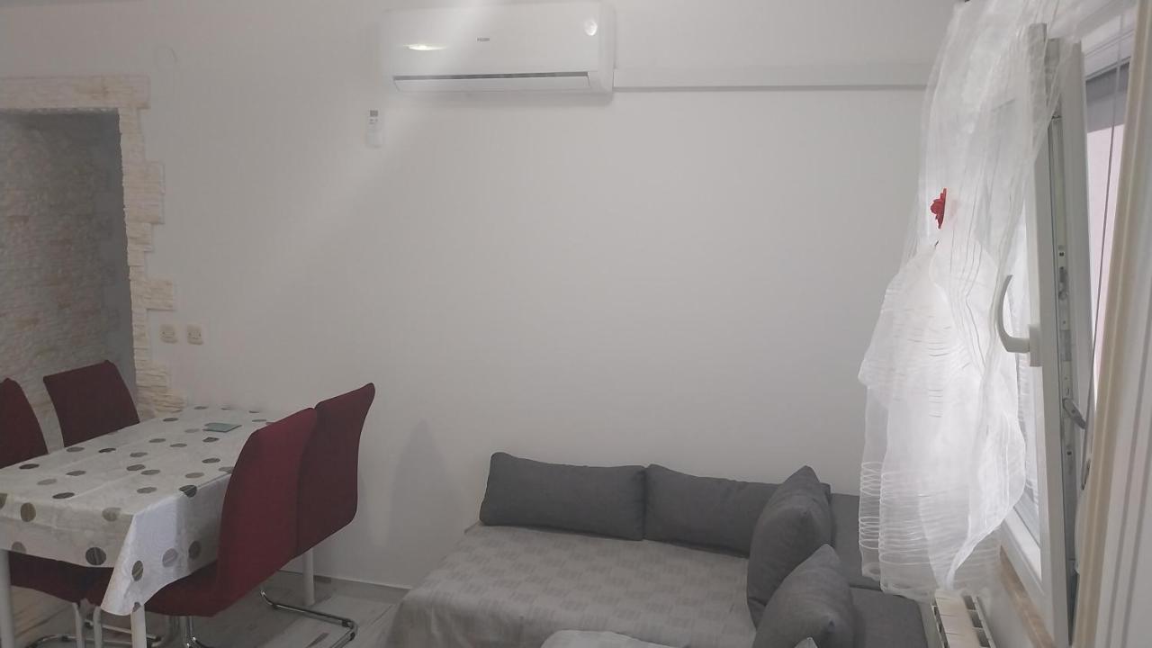 Jan 2 Apartment Pula Exterior photo